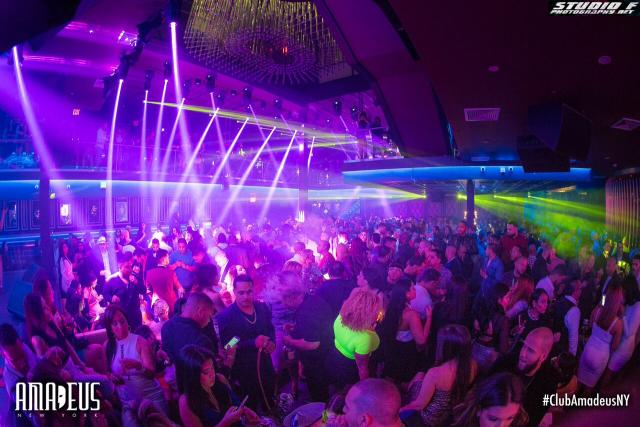 Show Saturday's @ Club Amadeus