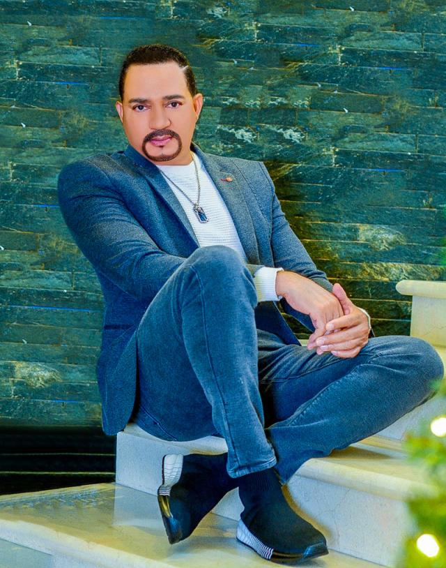 Buy tickets for FRANK REYES FRANK REYES