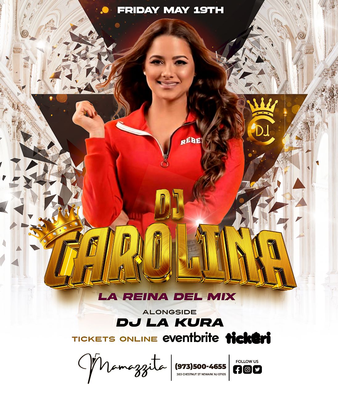 dj carolina en traje de baño