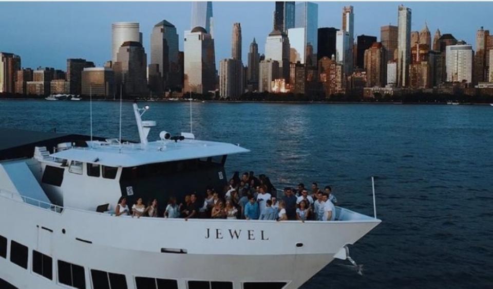 NYC Friday Spring Midnight Yacht Party Cruise at Skyport Marina Jewel 2024